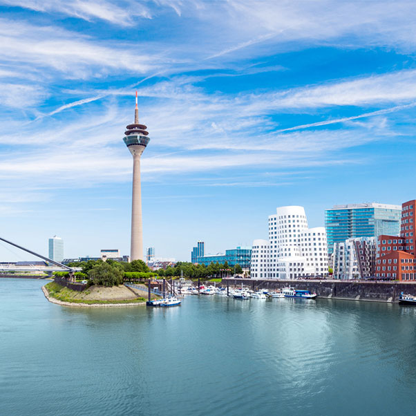 medienhafen_und_fernsehturm_duesseldorf